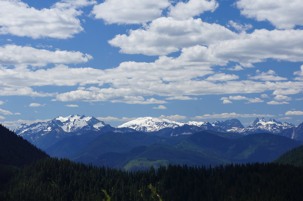 Daniel, Hinman, Summit Chief, Chimney Rocks from Johnson Ridge