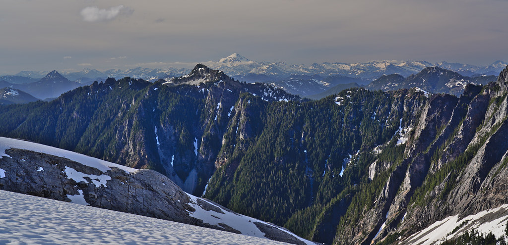 View north from Mount Hinman: Glacier Peak in the far distance. Terrace Mountain in the foreground.  The steep one left is Mount Fernow. Too many peaks to list otherwise!!