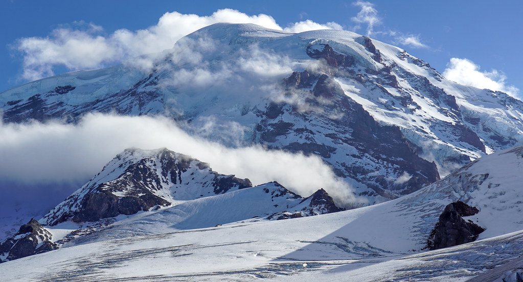 Mt Rainier from Ptarmigan Ridge