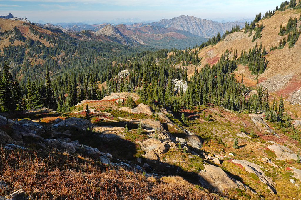 Views from Mary's Pass towards Frosty Pass
