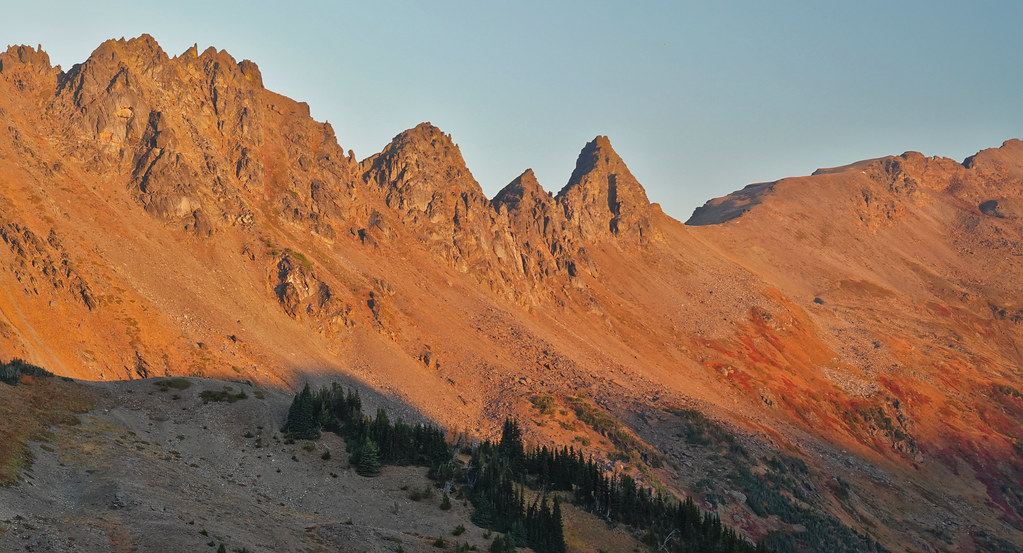 Sunrise views of Ladies Peak and Snowgrass