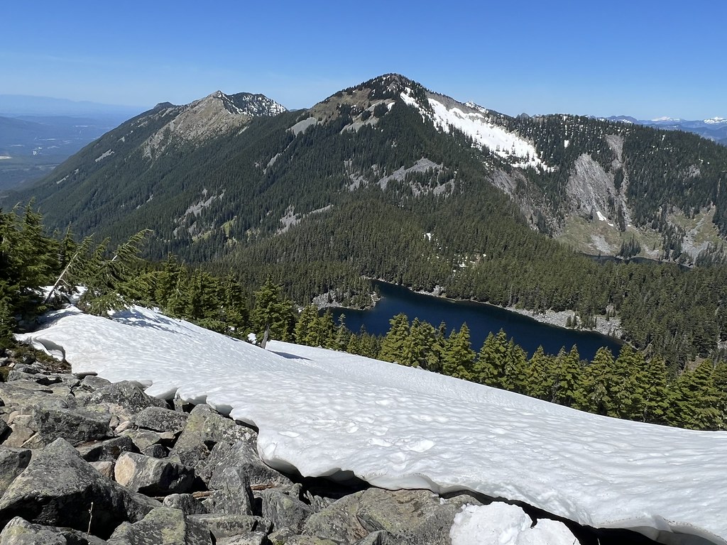 View from Bandera on Mount Defiance and P3